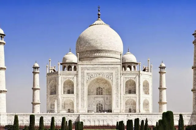 Agra from sunrise to sunset