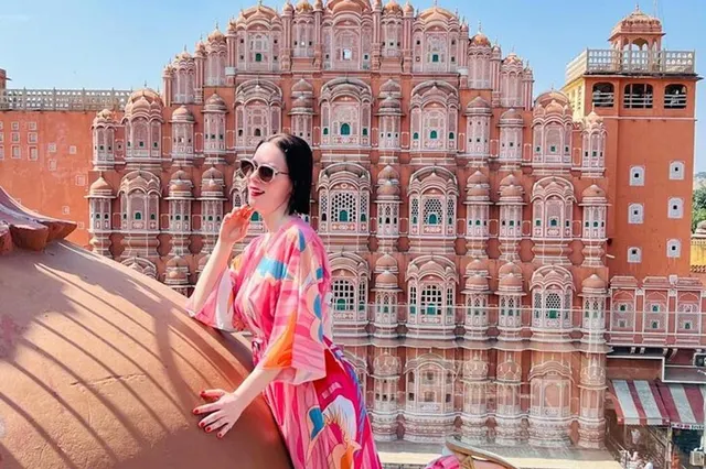 Jaipur in a day with lunch and tickets