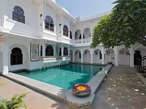 Pool of Amet Haveli in Udaipur