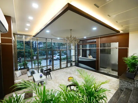 Lobby of Coco Cabana in Varanasi