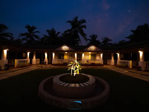 Courtyard of C Roque Beach Resort in Goa