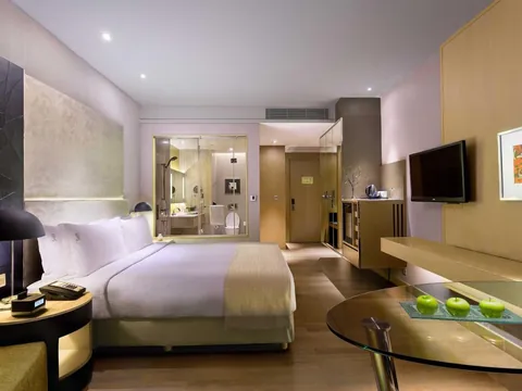 Room of Holiday Inn New Delhi Aerocity in New Delhi
