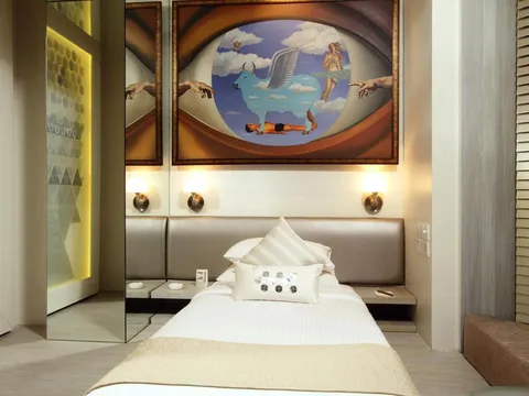 Room of Le Sutra Hotel in Mumbai