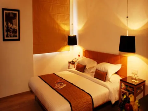 Room of Hotel Palace Heights in New Delhi