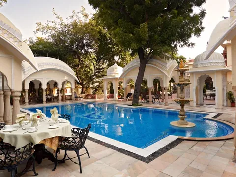 Pool of Umaid Bhawan in Jaipur