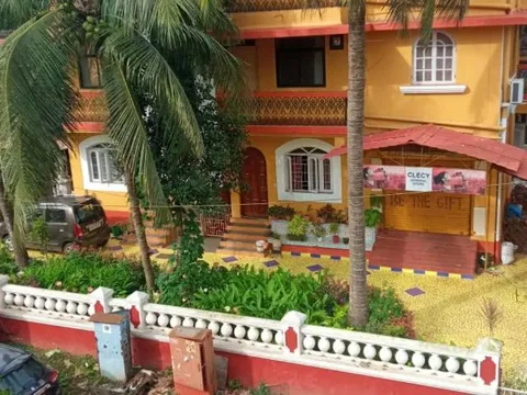 Façade of Villa Cleto Guest House in Goa